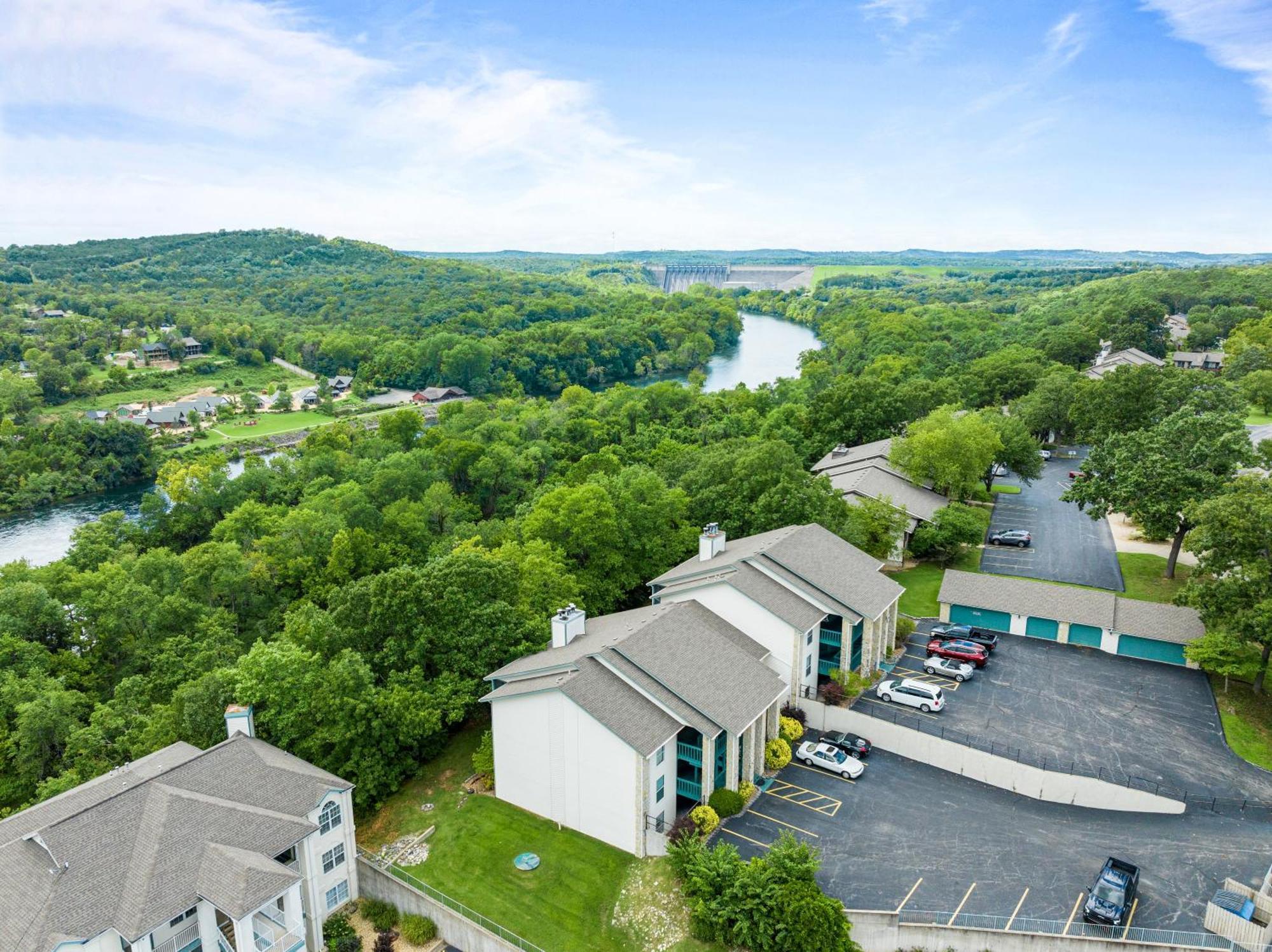 Bluffs Oasis Condo Μπράνσον Εξωτερικό φωτογραφία